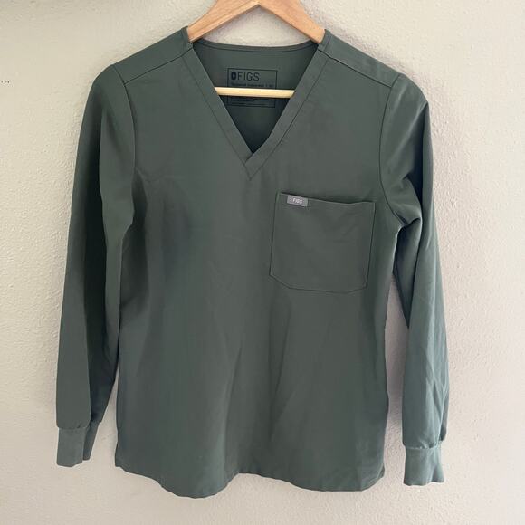 Figs Catarina One pocket Scrub longsleeves in olive green - Picture 3 of 10